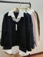 بلوز مخمل یقه سفید کد:1247 - Image 2